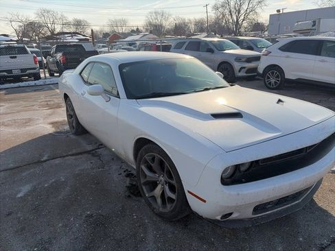 Used 2017 Dodge Challenger SXT Plus image 2