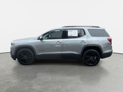 Used 2023 GMC Acadia SLT w/ Elevation Edition image 8