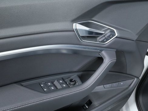 Certified 2023 Audi e-tron Premium w/ Convenience Plus Package image 6