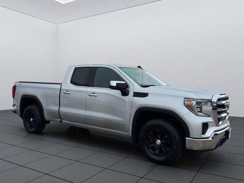 Used 2019 GMC Sierra 1500 SLE w/ SLE Value Package image 8