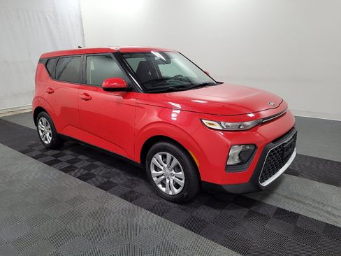 Used 2020 Kia Soul LX FWD image 11
