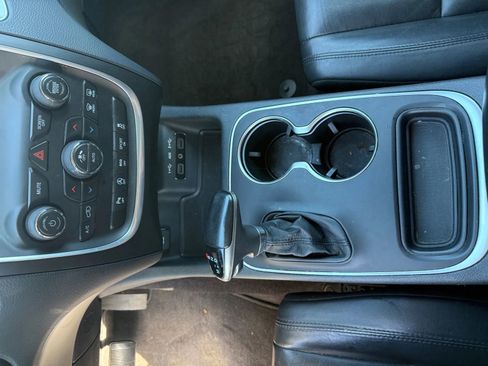 Used 2019 Dodge Durango SXT image 21