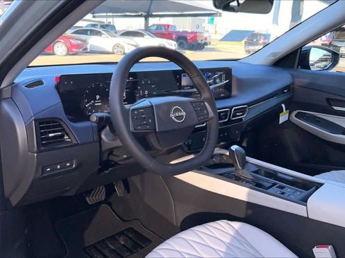 New 2026 Nissan Sentra SL FWD image 8
