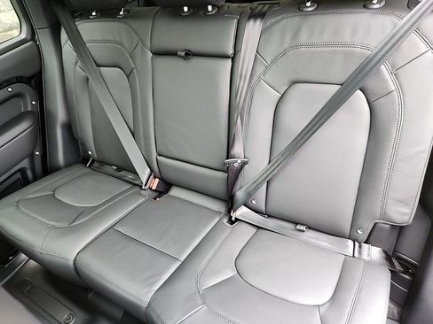 New 2025 Land Rover Defender 110 X-Dynamic SE image 23