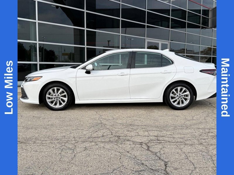 Used 2024 Toyota Camry LE w/ Convenience Package FWD image 6