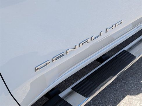 Used 2024 GMC Sierra 2500 Denali w/ Denali Reserve Package image 22