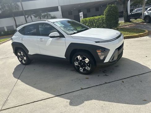 Used 2025 Hyundai Kona SEL FWD image 34