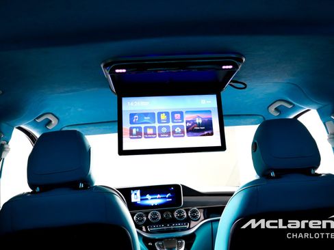 Used 2023 Mercedes-Benz Metris Passenger image 26