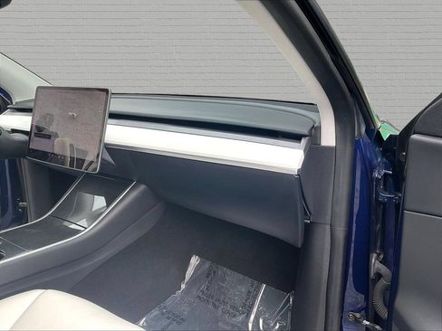 Used 2020 Tesla Model Y Long Range AWD/4WD image 21