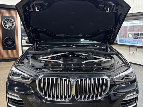 Used 2021 BMW X5 xDrive40i w/ Premium Package image 52
