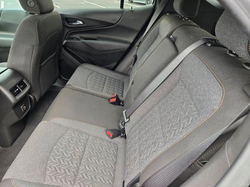 Used 2023 Chevrolet Equinox LT FWD image 15
