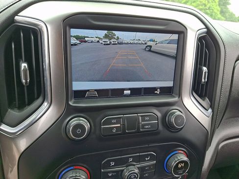 Used 2020 Chevrolet Silverado 1500 LT Trail Boss AWD/4WD image 18