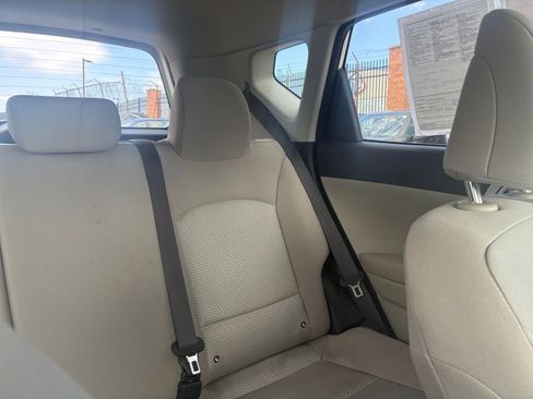 Used 2025 Kia Soul LX w/ LX Technology Package image 32