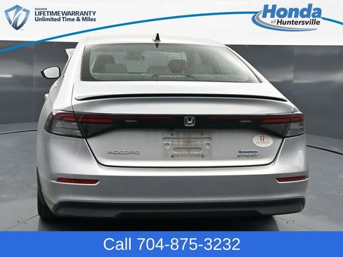 Used 2024 Honda Accord Sport image 7