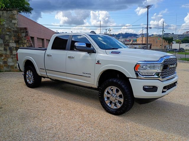 Used 2022 RAM 3500 Limited AWD/4WD image 16