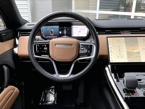 Certified 2024 Land Rover Range Rover Sport SE AWD/4WD image 5