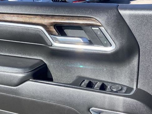 Used 2022 GMC Sierra 1500 Elevation w/ Elevation Premium Package image 18