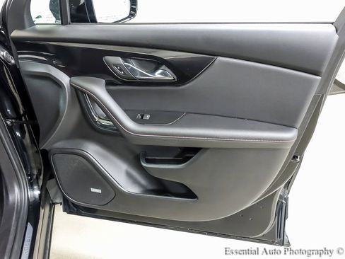 Certified 2025 Chevrolet Blazer RS image 24