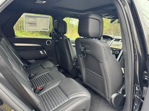 New 2026 Land Rover Discovery Dynamic SE AWD/4WD image 16