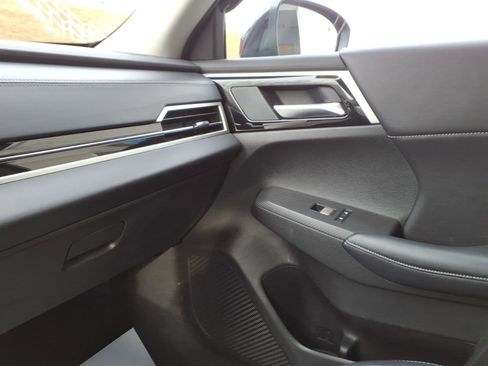 Used 2024 Mitsubishi Outlander SE image 26