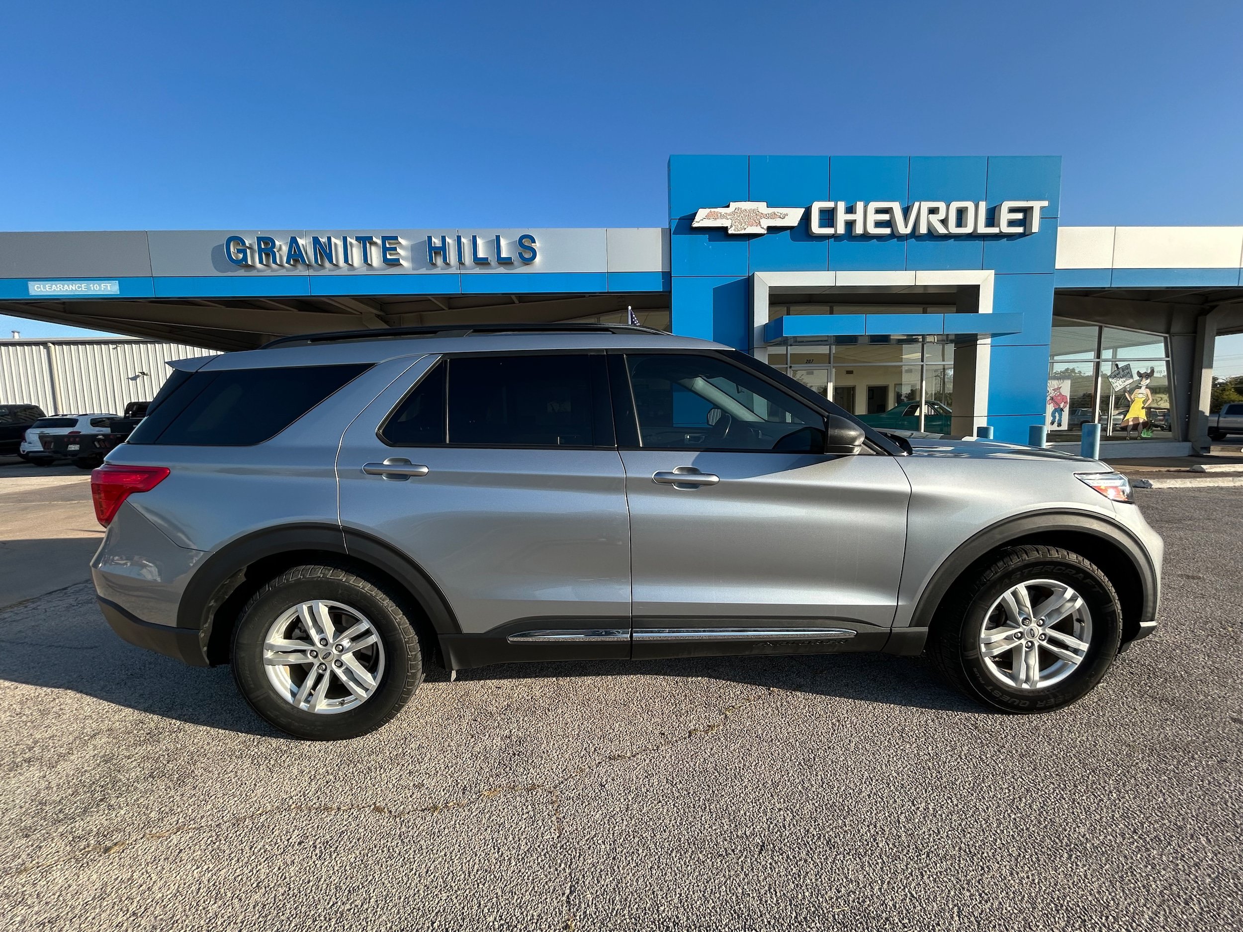 Used 2020 Ford Explorer XLT RWD image 9