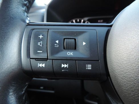 Used 2021 Nissan Rogue SL w/ Premium Package image 28