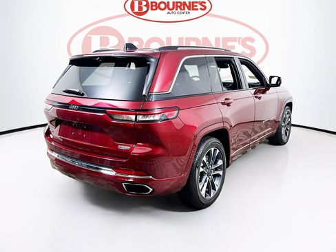 Used 2023 Jeep Grand Cherokee Overland w/ Advanced Protech Group III image 13