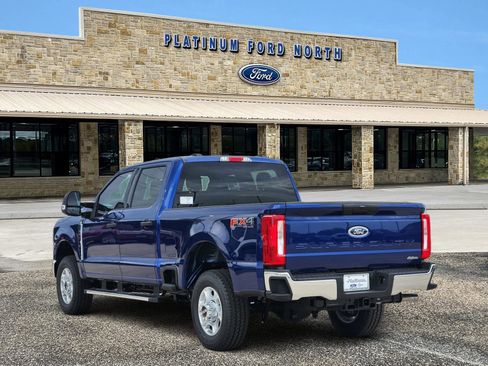 New 2026 Ford F250 XLT w/ FX4 Off-Road Package AWD/4WD image 4