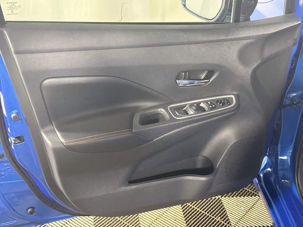 Used 2024 Nissan Versa SR FWD image 10