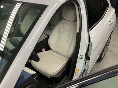 New 2026 Buick Envision Avenir image 8