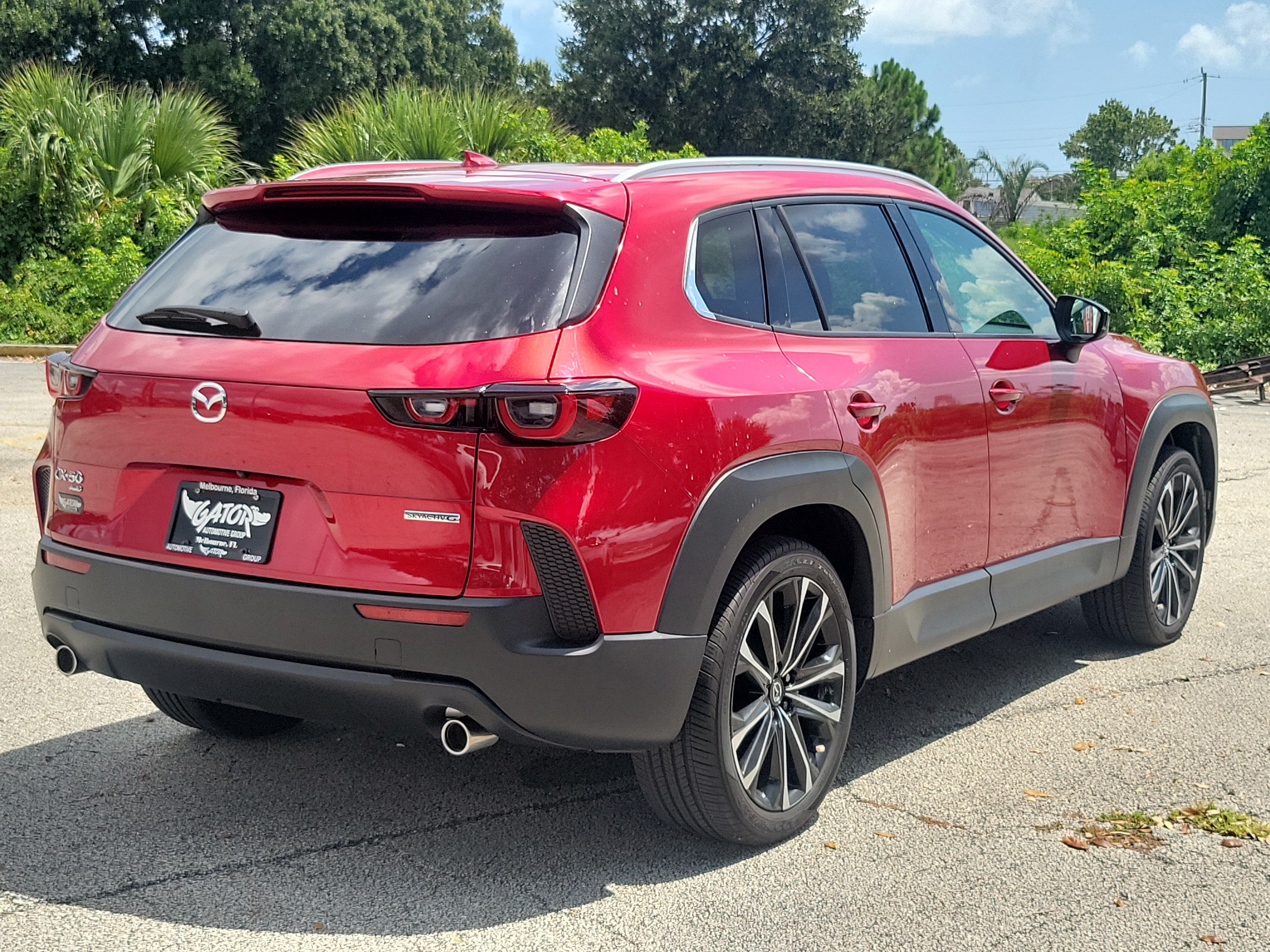 Used 2025 MAZDA CX-50 AWD 2.5 S w/ Premium Plus Pkg image 4