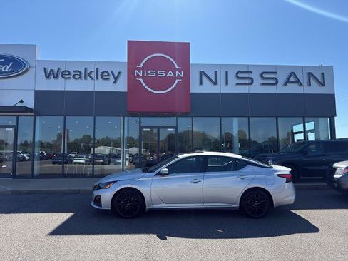 Certified 2025 Nissan Altima 2.5 SV w/ SV Special Edition Package FWD image 1