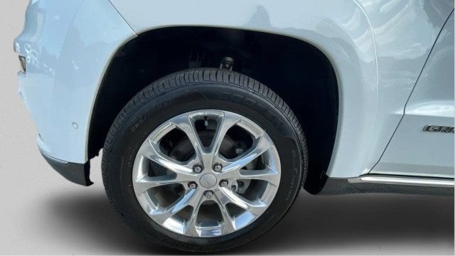 Used 2020 Jeep Grand Cherokee Summit AWD/4WD image 25