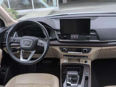 Used 2021 Audi Q5 e Premium Plus w/ Premium Plus Package image 22