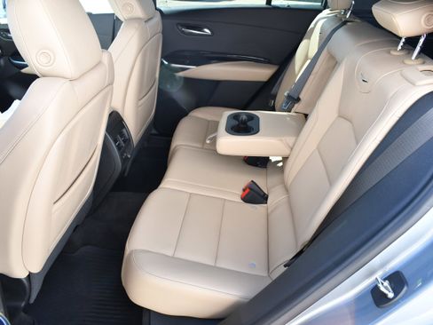 Used 2024 Cadillac XT4 Luxury w/ Cold Weather Package image 23