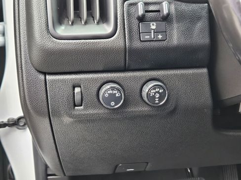 Used 2018 Chevrolet Colorado ZR2 image 18