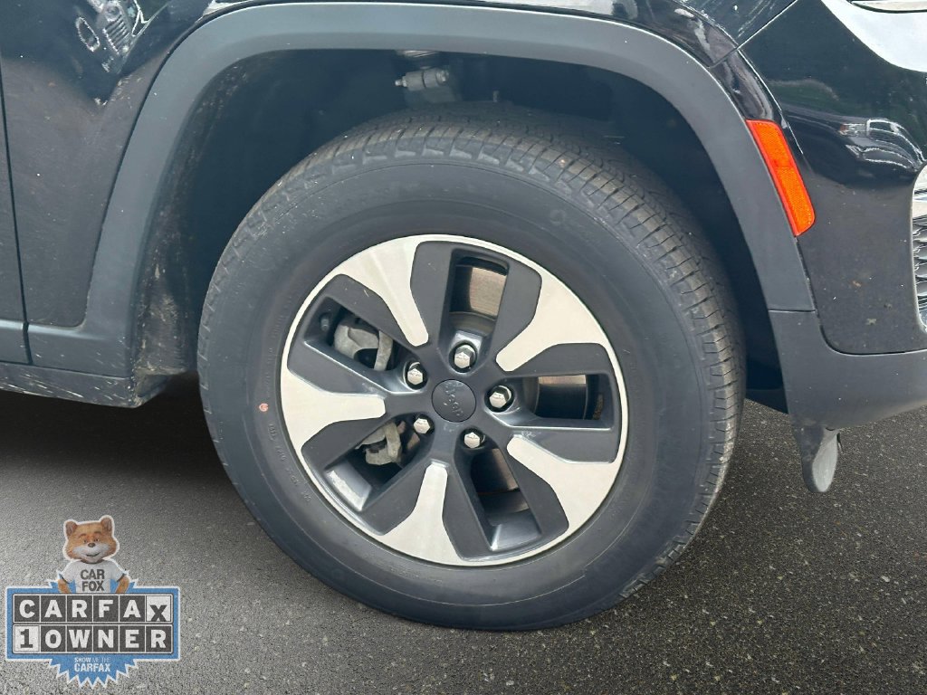 Used 2023 Jeep Grand Cherokee 4WD 4xe image 11