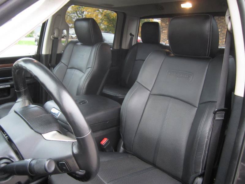 Used 2018 RAM 1500 Laramie AWD/4WD image 12