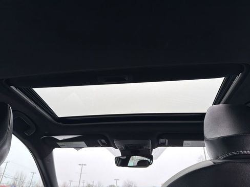 Certified 2025 Toyota Camry SE w/ Convenience Package image 17