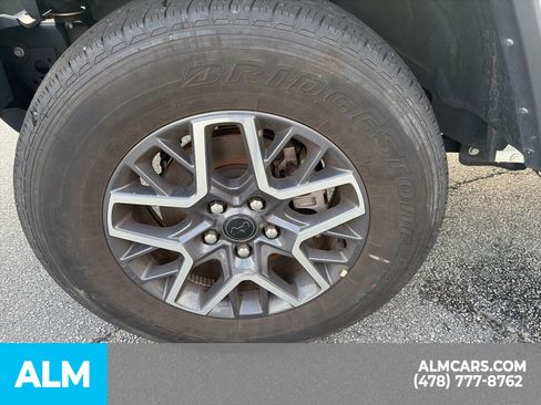 Used 2025 Jeep Wrangler Unlimited Sahara AWD/4WD image 30