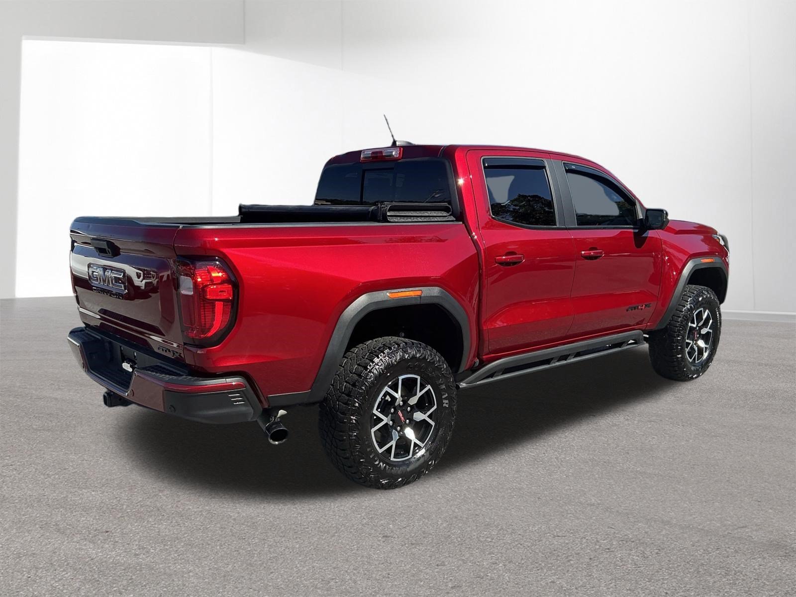 Used 2024 GMC Canyon AT4X AWD/4WD image 13