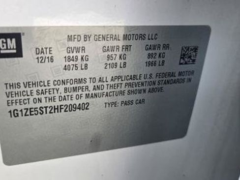 Used 2017 Chevrolet Malibu LT FWD image 17