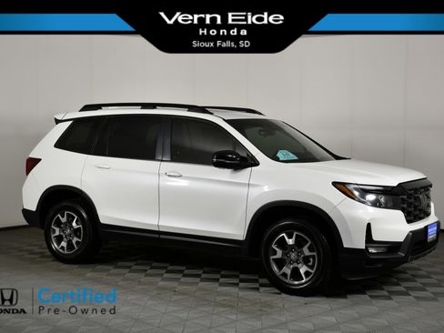 Certified 2022 Honda Passport TrailSport image 1