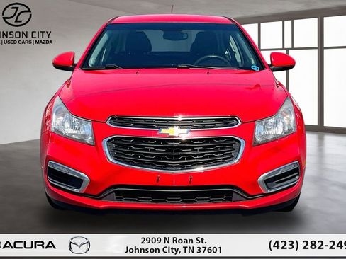 Used 2015 Chevrolet Cruze LT FWD image 3