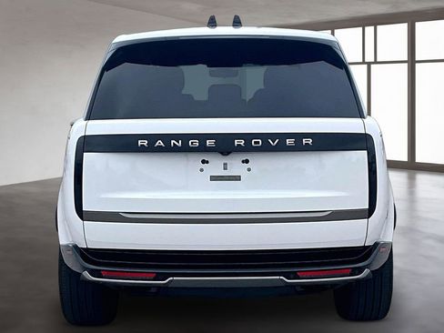 Used 2025 Land Rover Range Rover SE AWD/4WD image 4