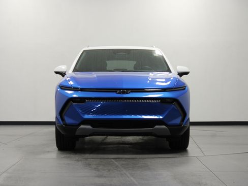 Used 2024 Chevrolet Equinox EV LT AWD/4WD image 9
