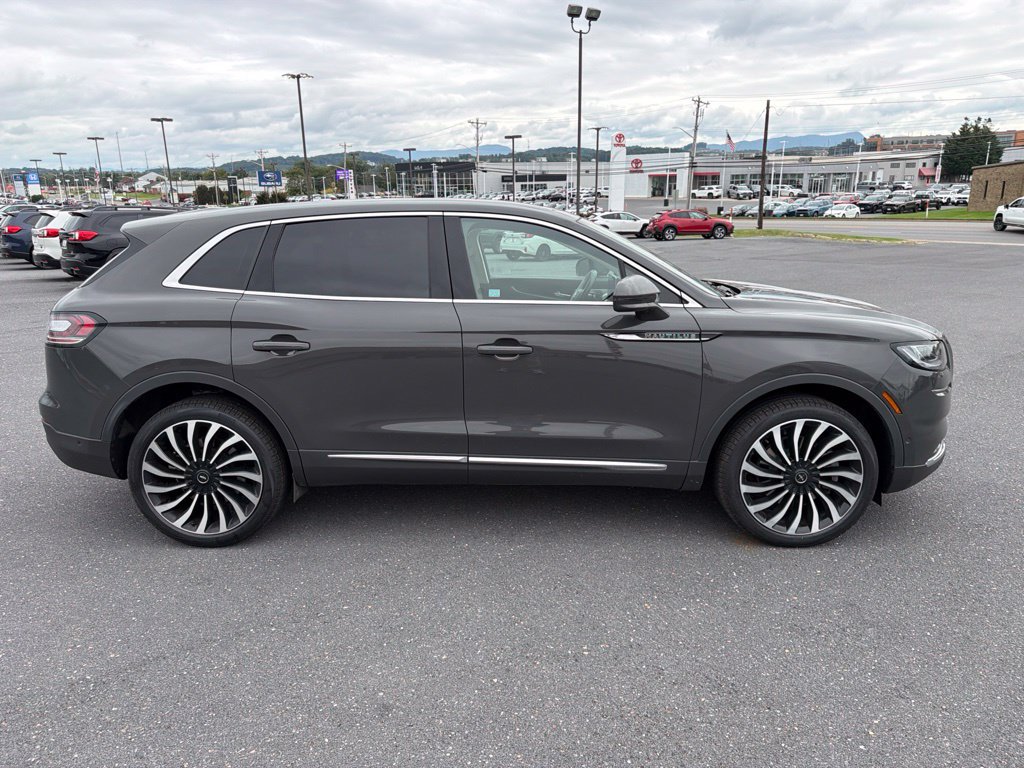Certified 2022 Lincoln Nautilus Black Label w/ Class II Trailer Tow Package AWD/4WD image 6