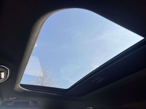 New 2025 Jeep Grand Cherokee Altitude image 33