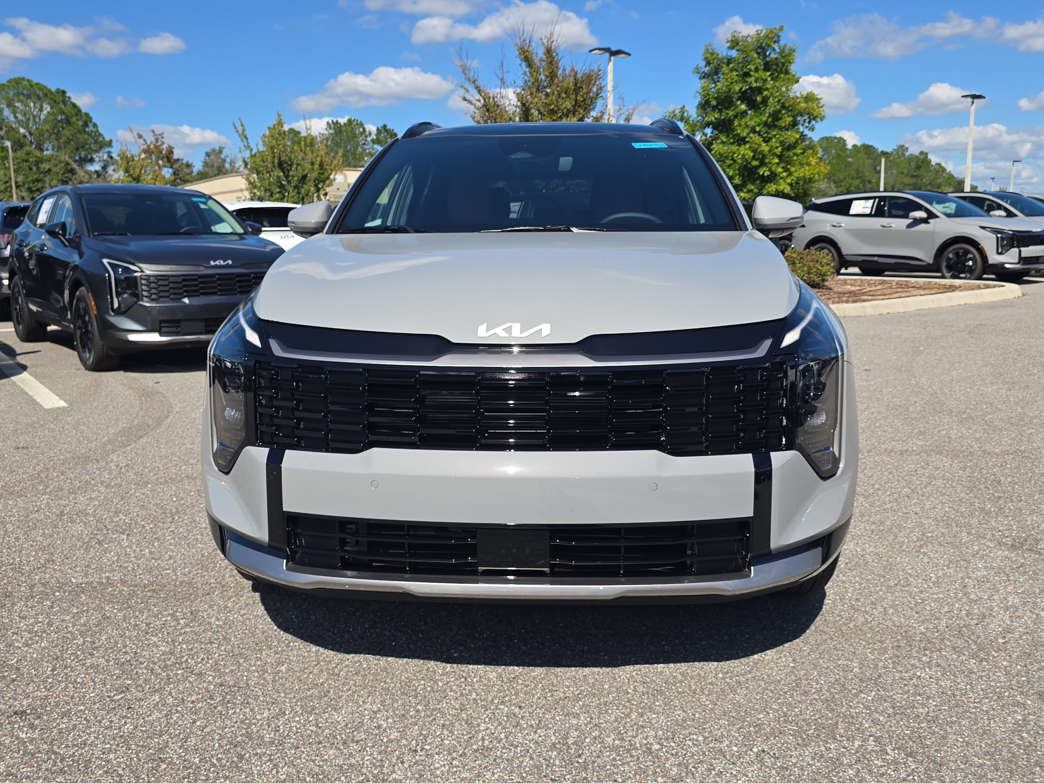 New 2027 Kia Sportage SX FWD image 3