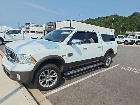 Used 2018 RAM 1500 Laramie Longhorn w/ Longhorn Southfork Package AWD/4WD image 6